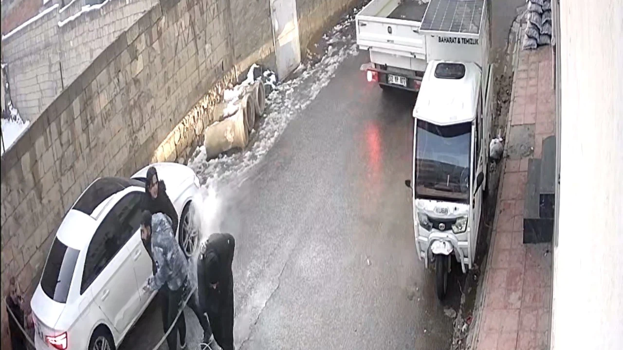 Yürüyüş değil, eleme turu... Nusaybin’de sokaklar 'Survivor' parkuru!