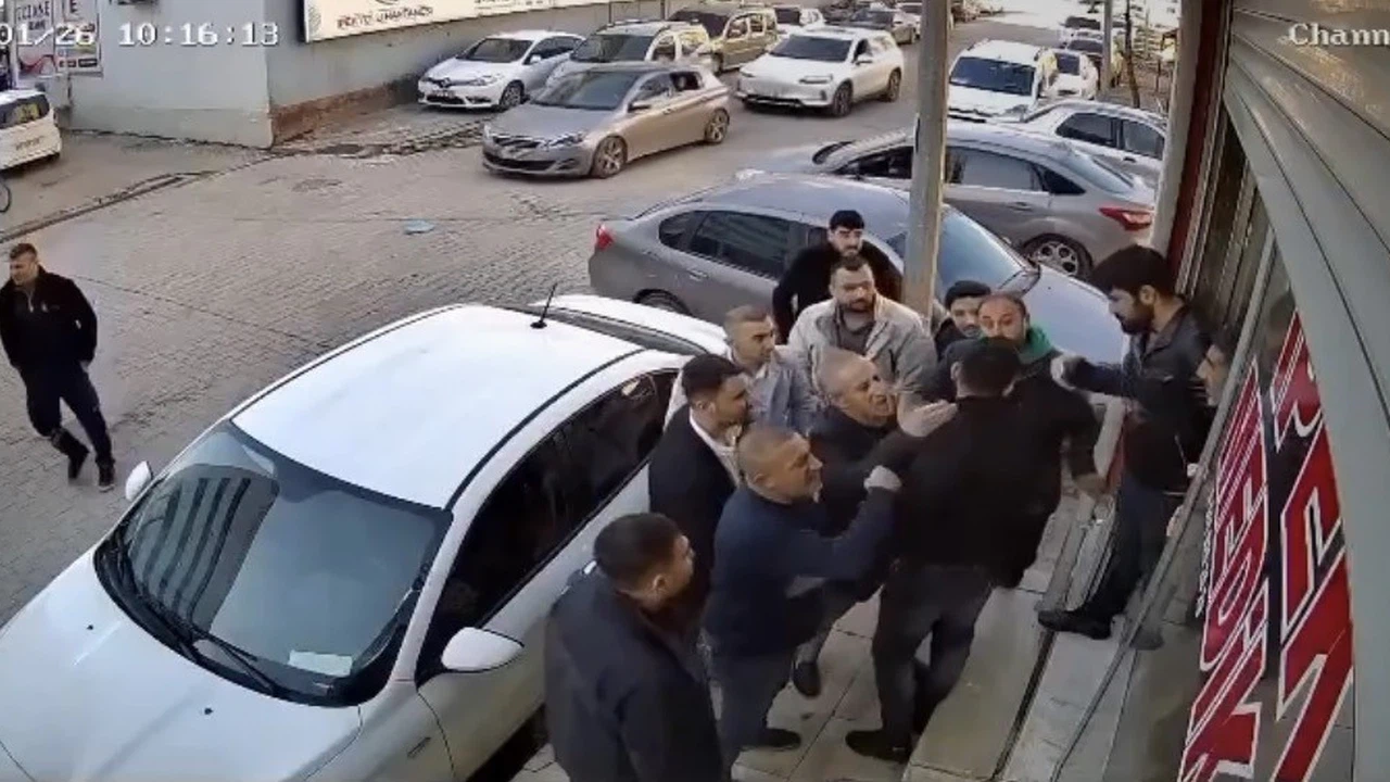 Panik, çığlık ve kurşun sesleri... Kızıltepe’de ölümle biten kavga anbean kamerada!