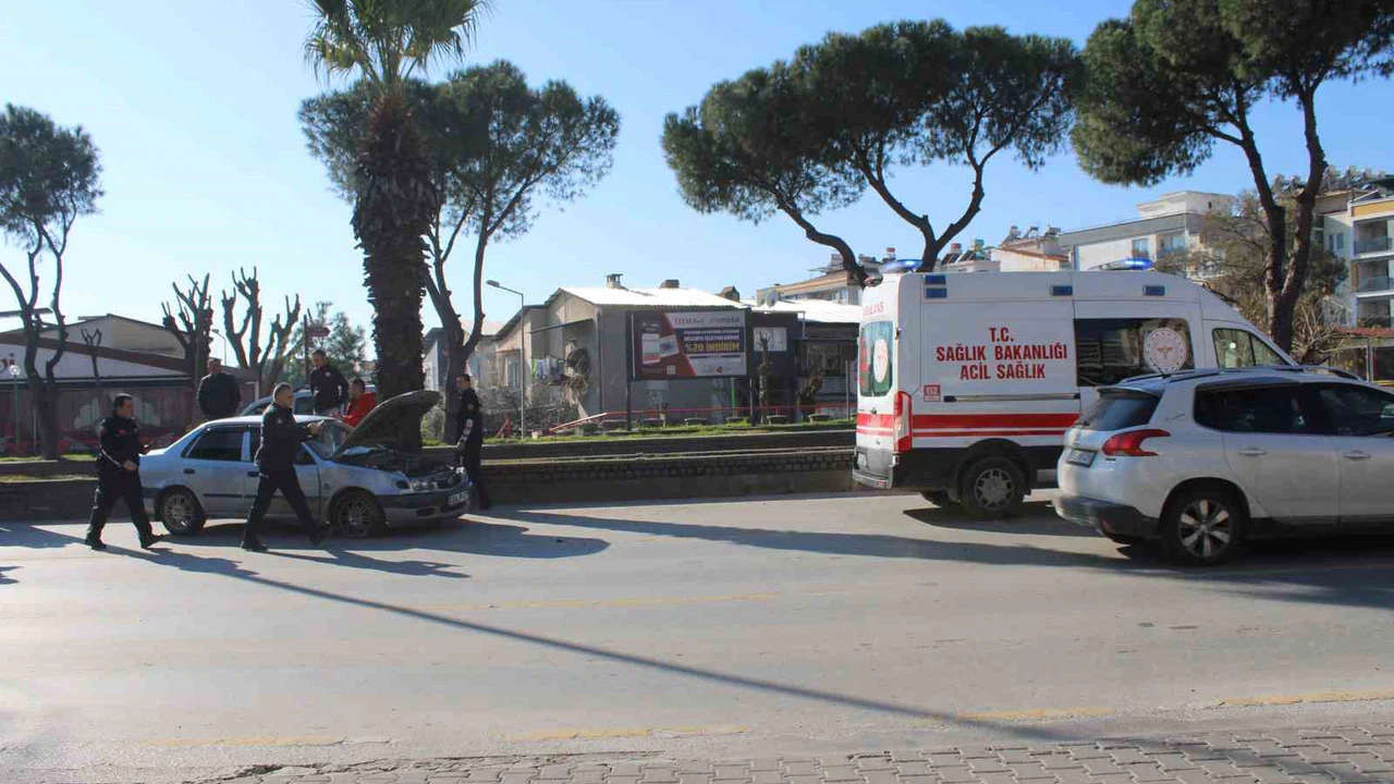 Aydın İzmir Bulvarı’nda trafik kazası: Otomobil refüje savruldu!