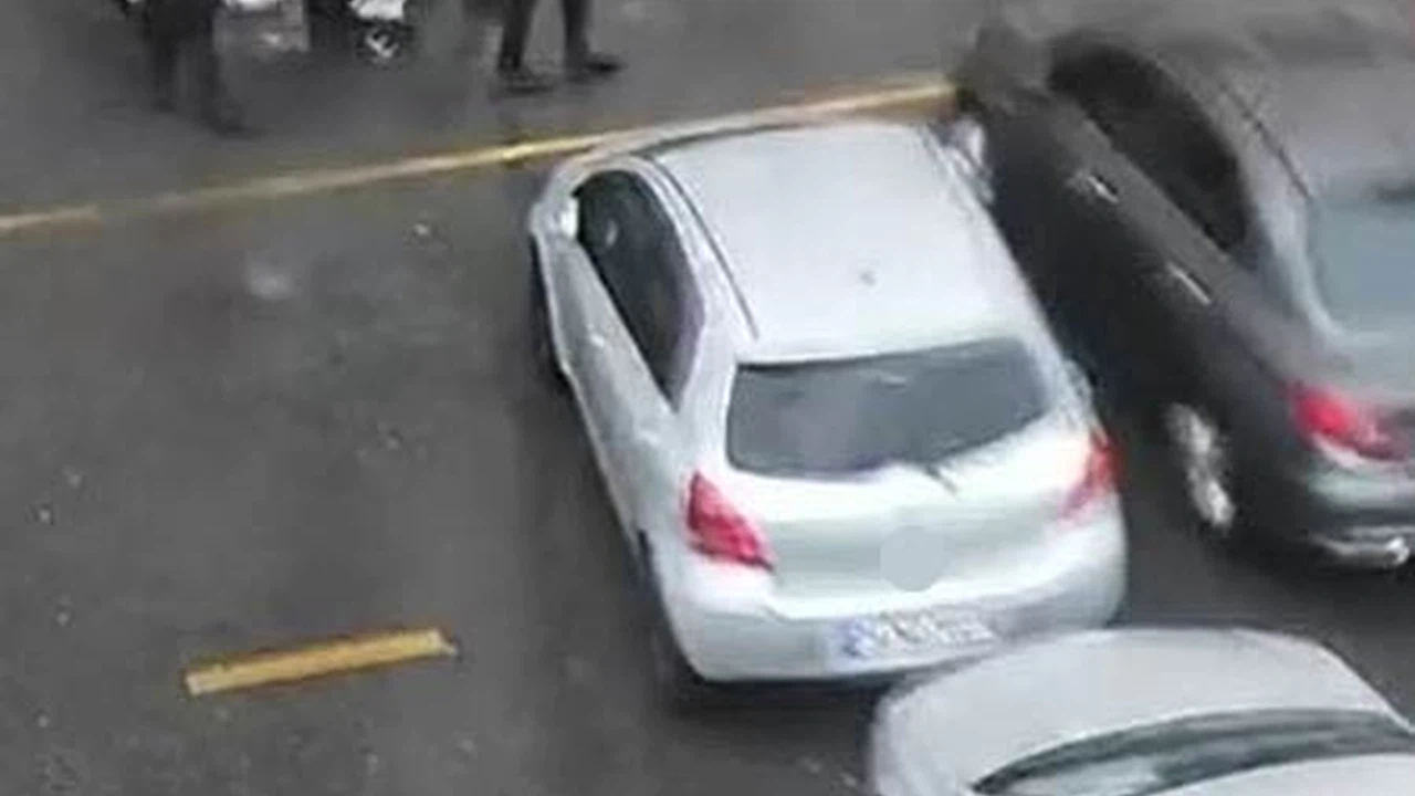 Rüzgâr savurdu, polis yardım etti: bebeği ve annesini fırtınadan korudu