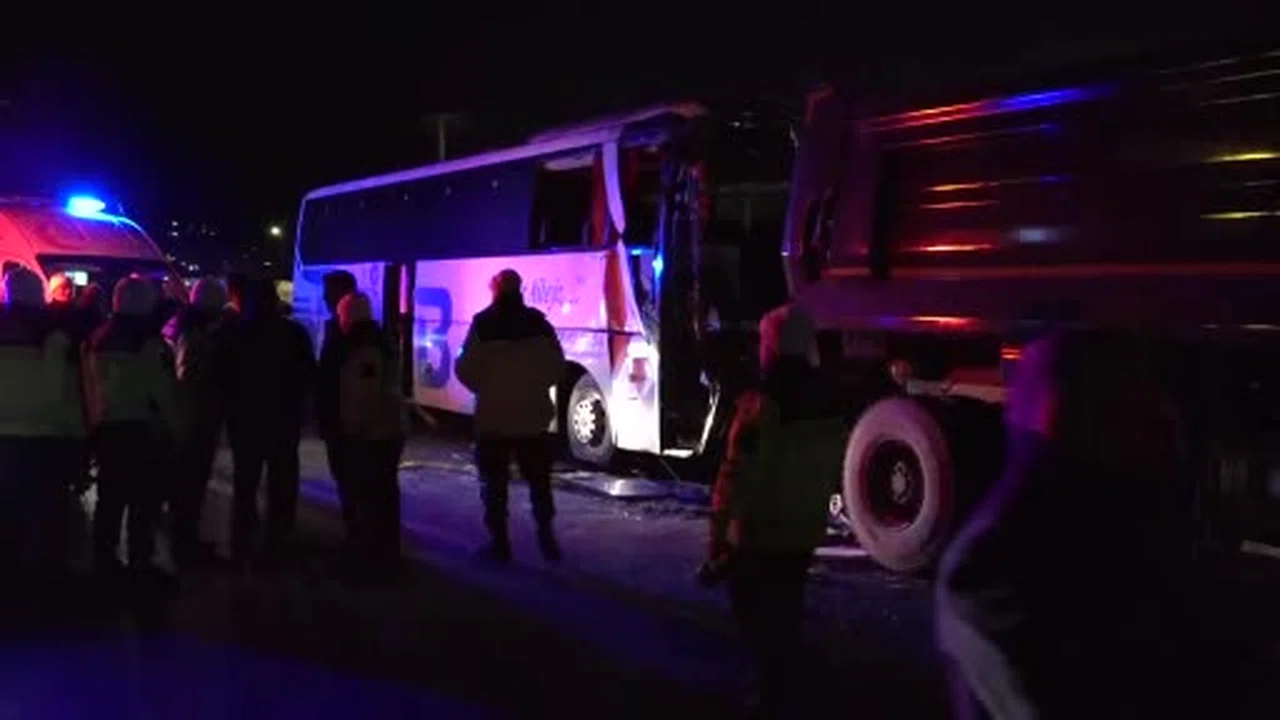 TEM Otoyolu’nda feci kaza! Yaralı sayısı 27’ye yükseldi