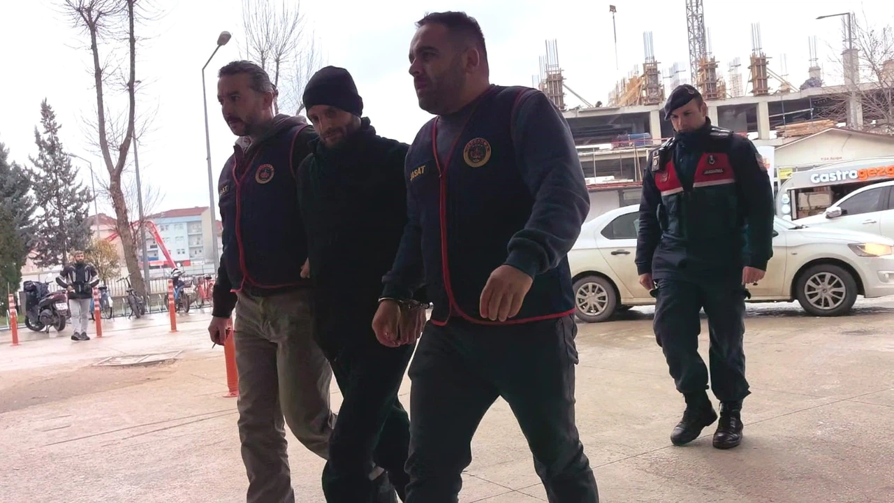 İnegöl’de firari dehşeti... Tekel bayiye kurşun yağdırdı, 19 gün sonra yakayı ele verdi!