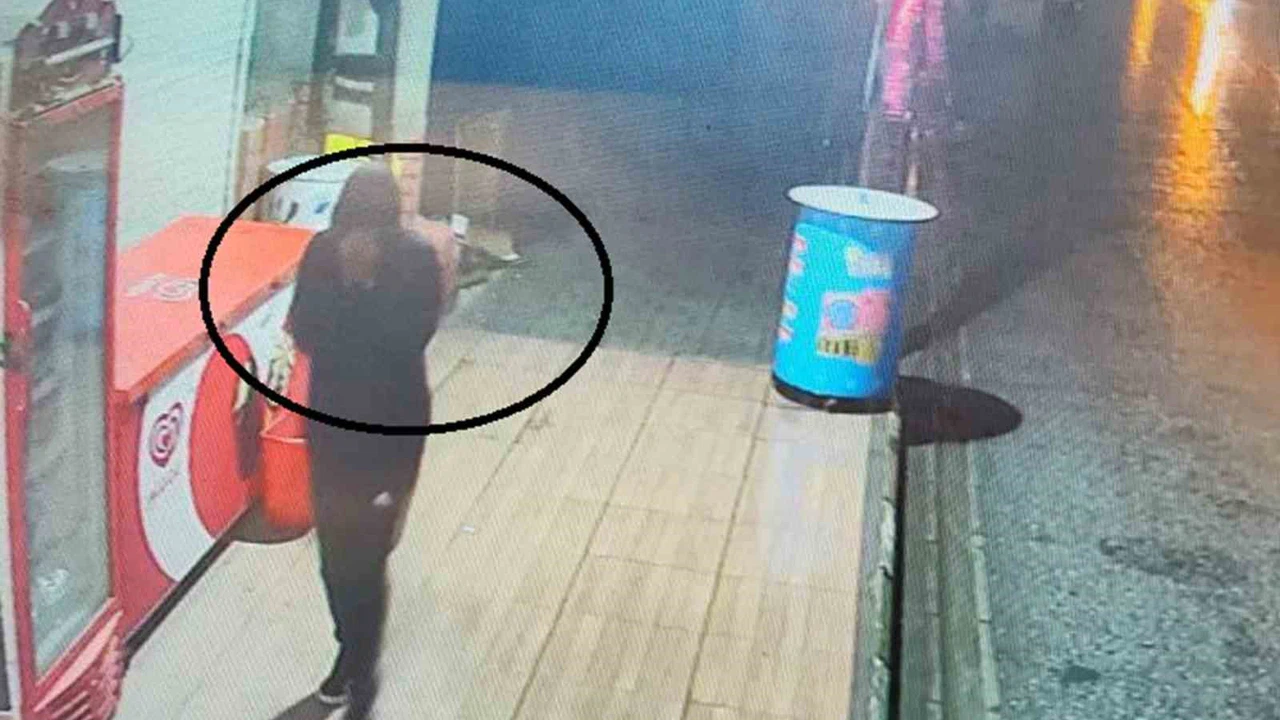 Hatay'da gözcü var, akıl yok... Yüzünü eliyle kapattı ama güvenlik kamerasından kaçamadı!