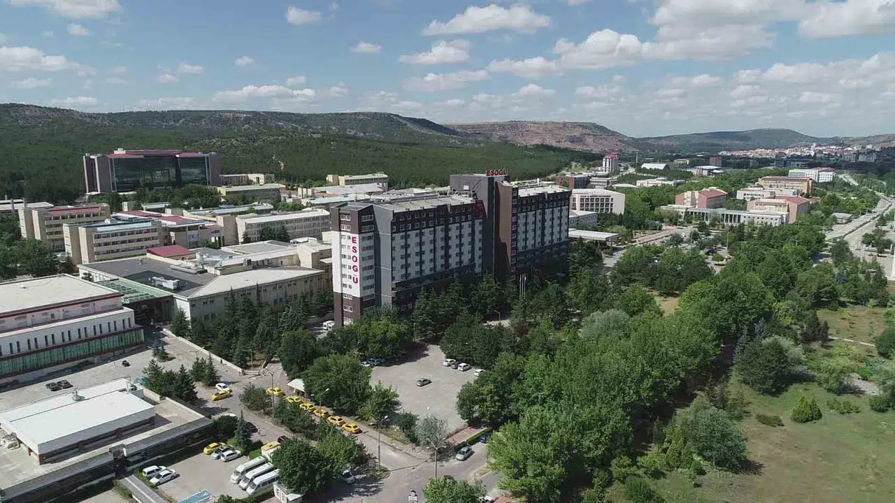 ESOGÜ’den 21 bilim insanı dünyanın en etkili bilim insanları listesine girdi