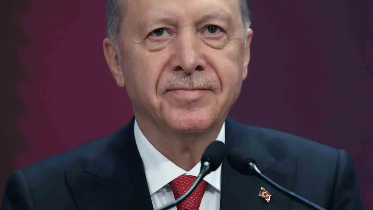 Cumhurbaşkanı Erdoğan, AK Parti kadınlarının mücadelesini vurguladı
