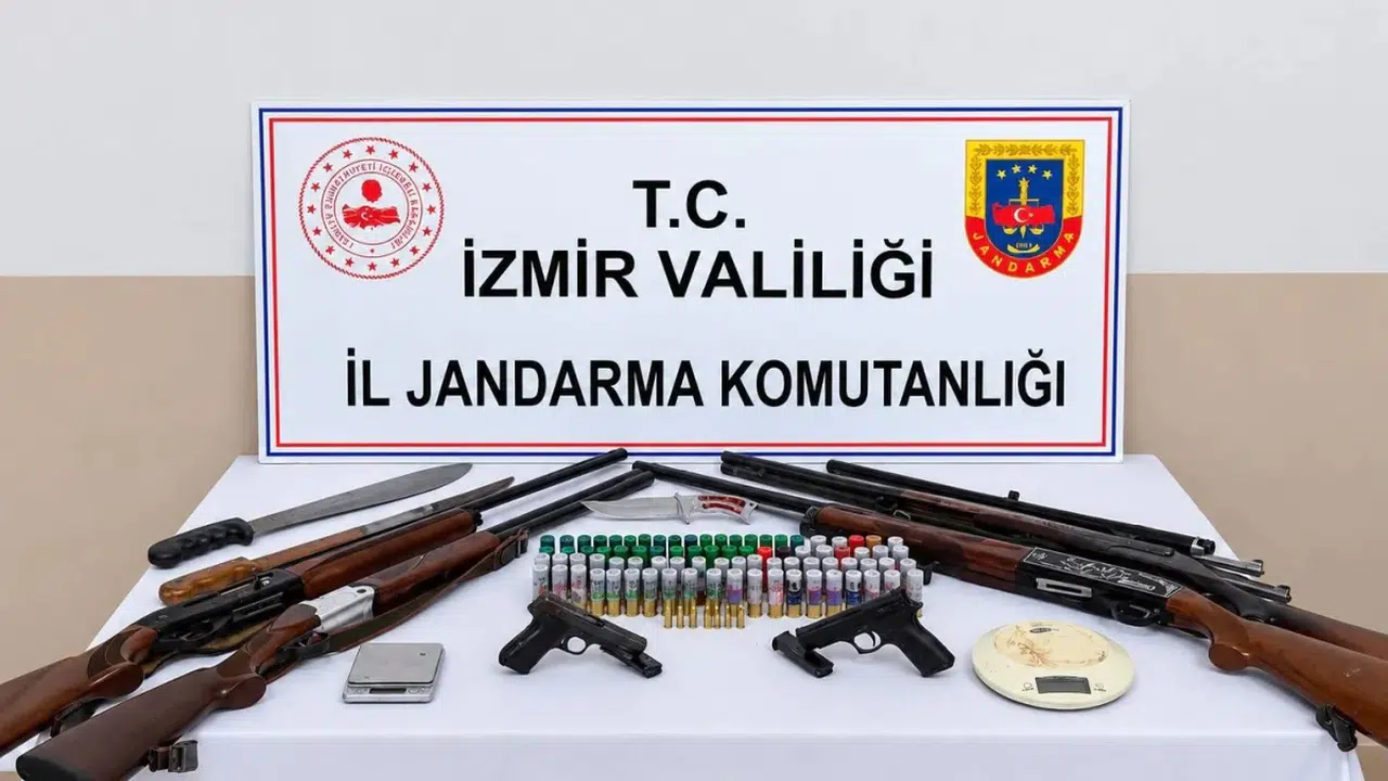Ödemiş'te uyuşturucu ve silah operasyonu: 3 kişi tutuklandı
