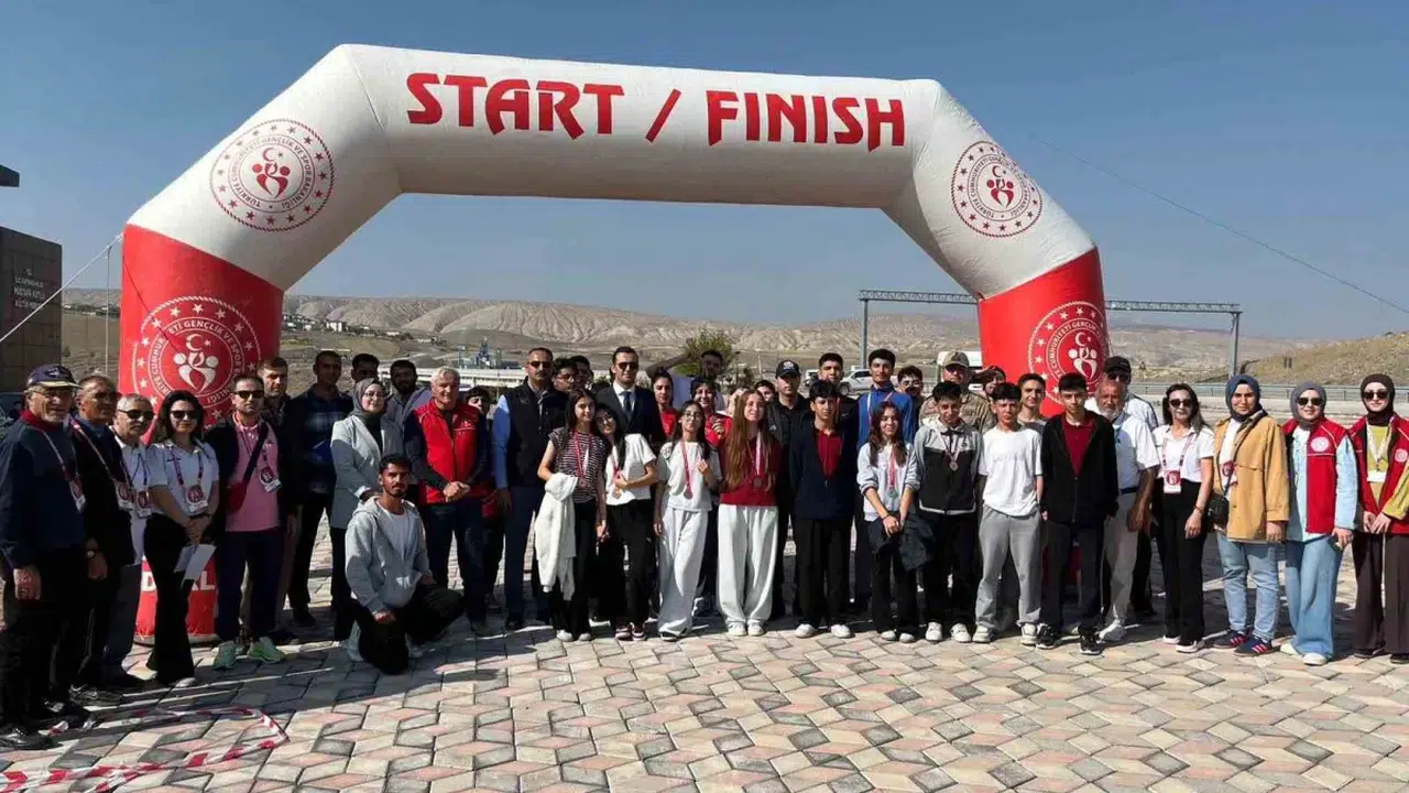 Erzincan İliç'te Cumhuriyet Kupası müsabakaları tamamlandı