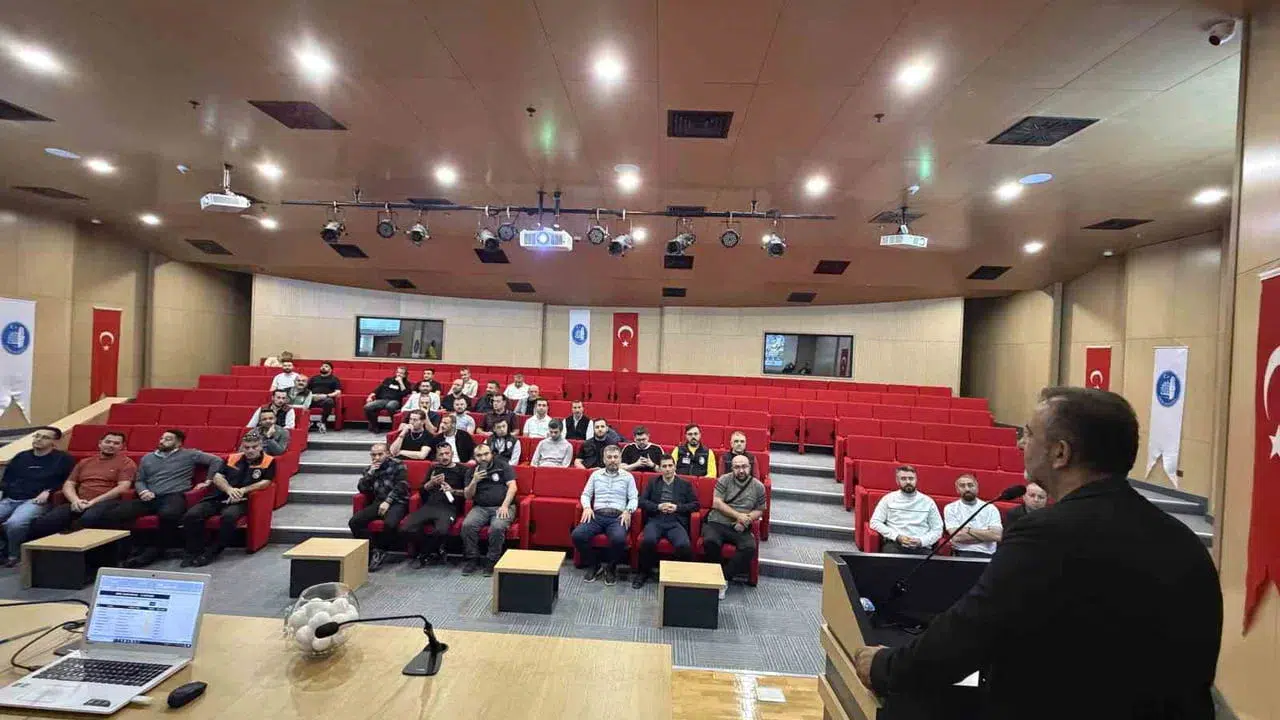 Çorum Belediyesi futbol turnuvasında kuralar çekildi, heyecan başlıyor