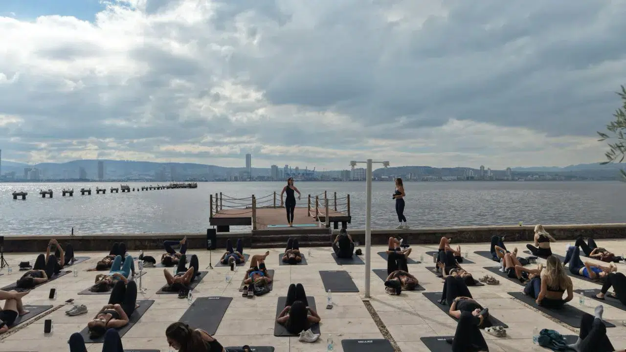 İzmir’in yeni kıyısı Neva Yalı ve Riva Yalı’da spor ve sosyalleşme bir arada