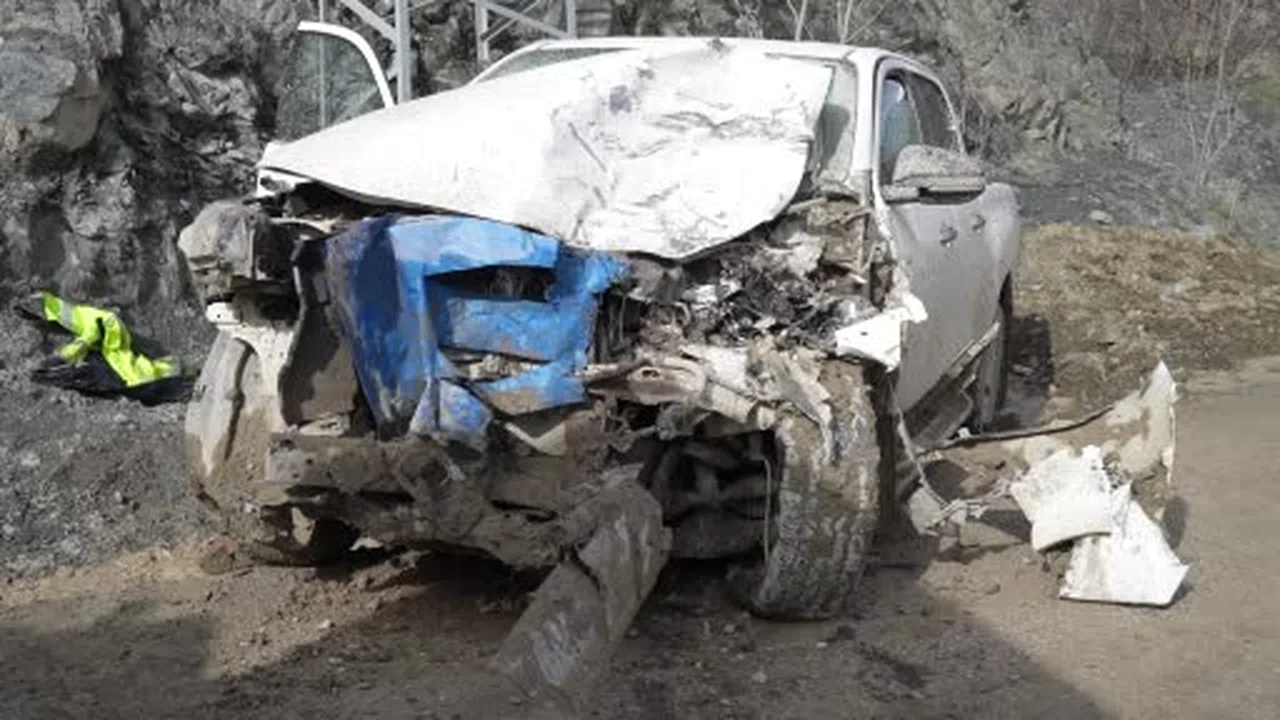 Kırıkkale’de akaryakıt tankeriyle ölümüne çarpıştılar... Kamyonet kağıt gibi ezildi!