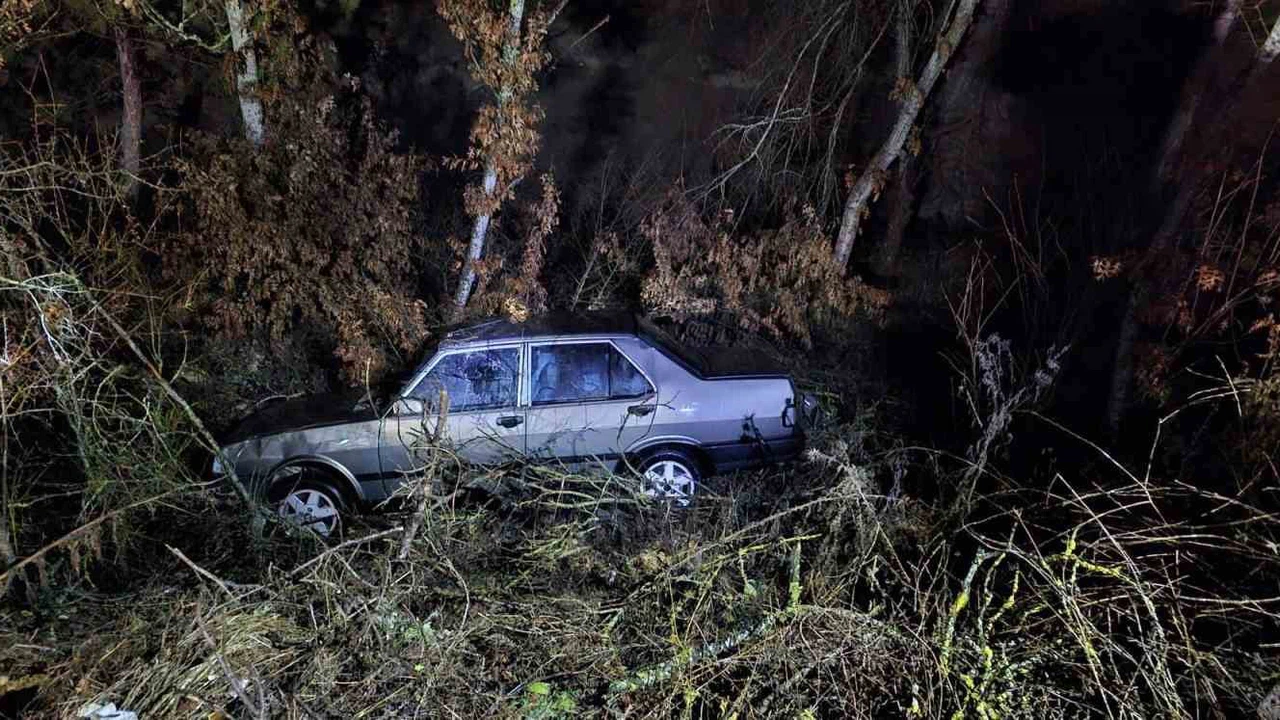 Bilecik’te geceyi bölen kaza... Kontrolden çıkan araç ölümle burun buruna geldi!