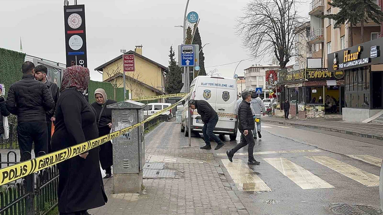 Gebze istasyonu kana bulandı! Bir kadın daha hayattan koparıldı...