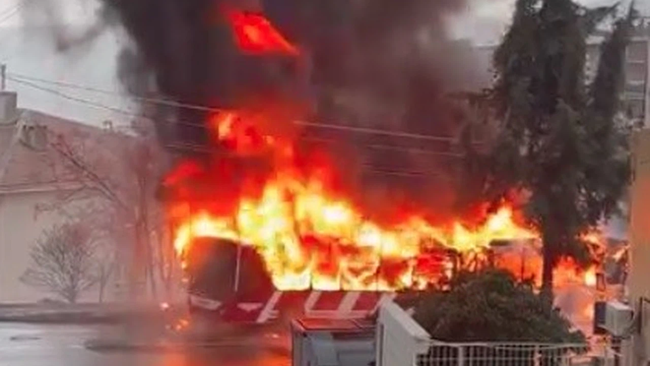 İzmir'de yolculuk cehenneme döndü! ESHOT otobüsü b…