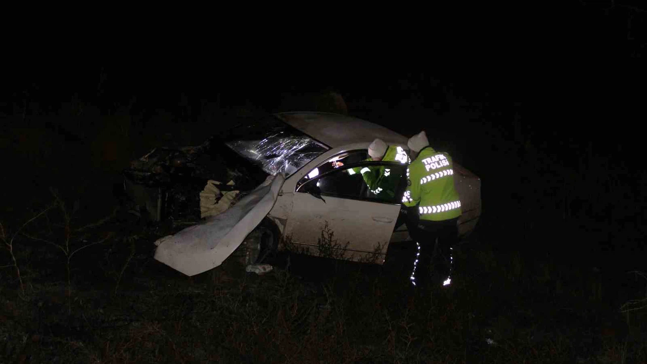 Kayseri’de koru filmi gibi kaza: Direksiyon hakimiyeti gitti, 50 metre uçtu!