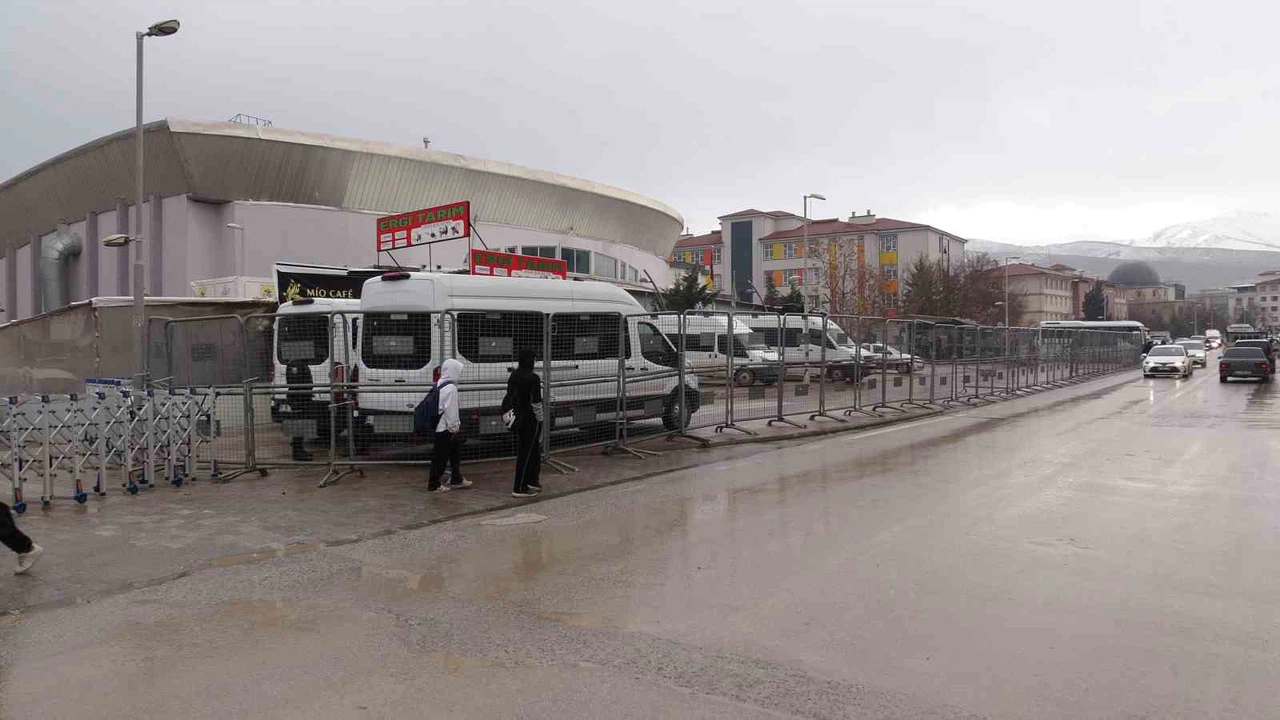 Malatya’da organize suç örgütü davasında 13 sanık tahliye edildi
