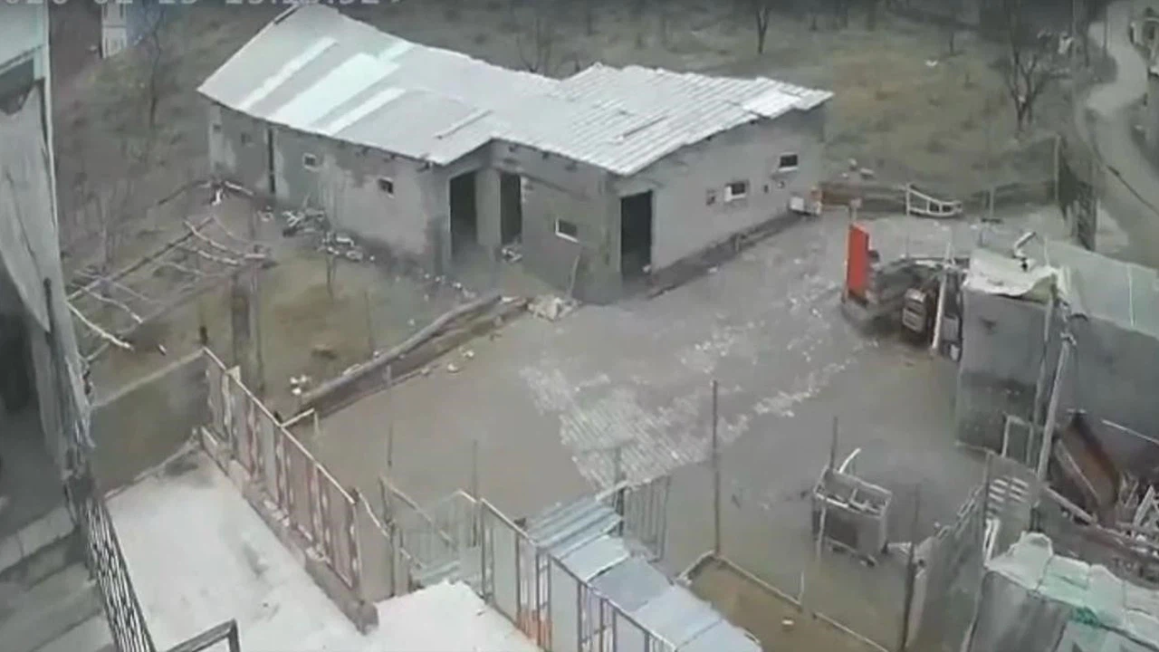 Nevşehir’de fırtına ağıl ve mandırayı vurdu: 12 koyun telef oldu