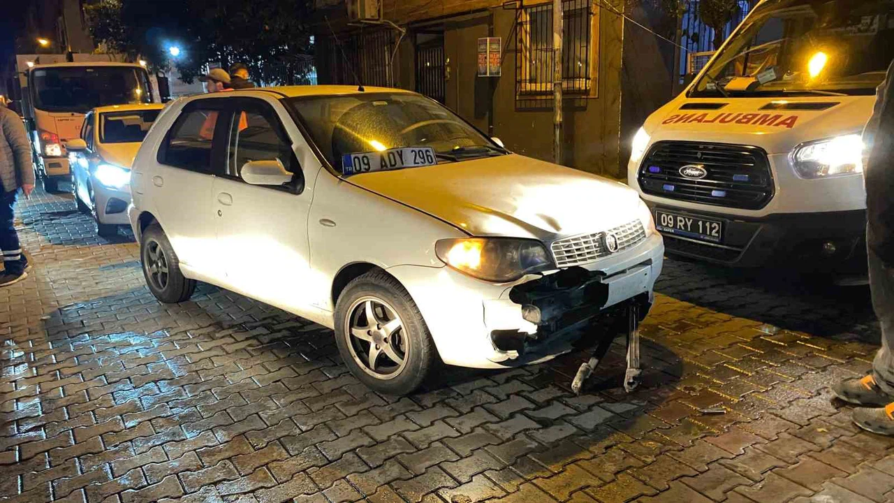 Otomobille çarpışan motosikletin sürücüsü yaralandı