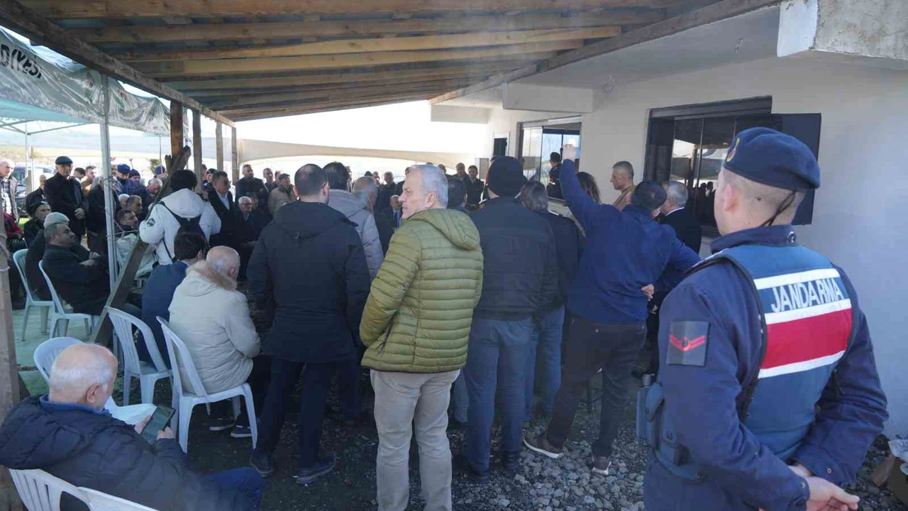 Samsun’da atık tesisi toplantısında gergin anlar