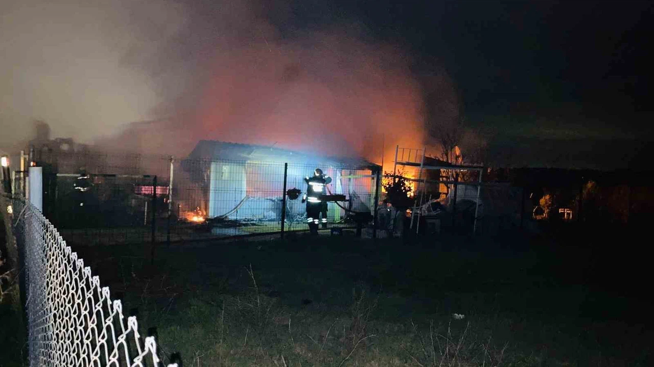 Tekirdağ’da itfaiye seferber oldu ama… Doğayla iç içe ev, alevlerle iç içe son!