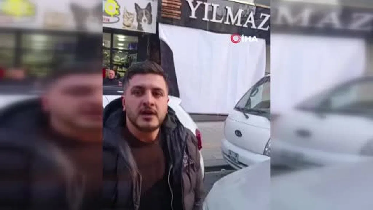 Esenler’de yol verme kavgasında otobüsü yumrukladı