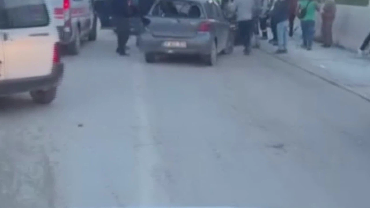 Hatay’da otomobille çarpışan motosiklet sürücüsü hayatını kaybetti