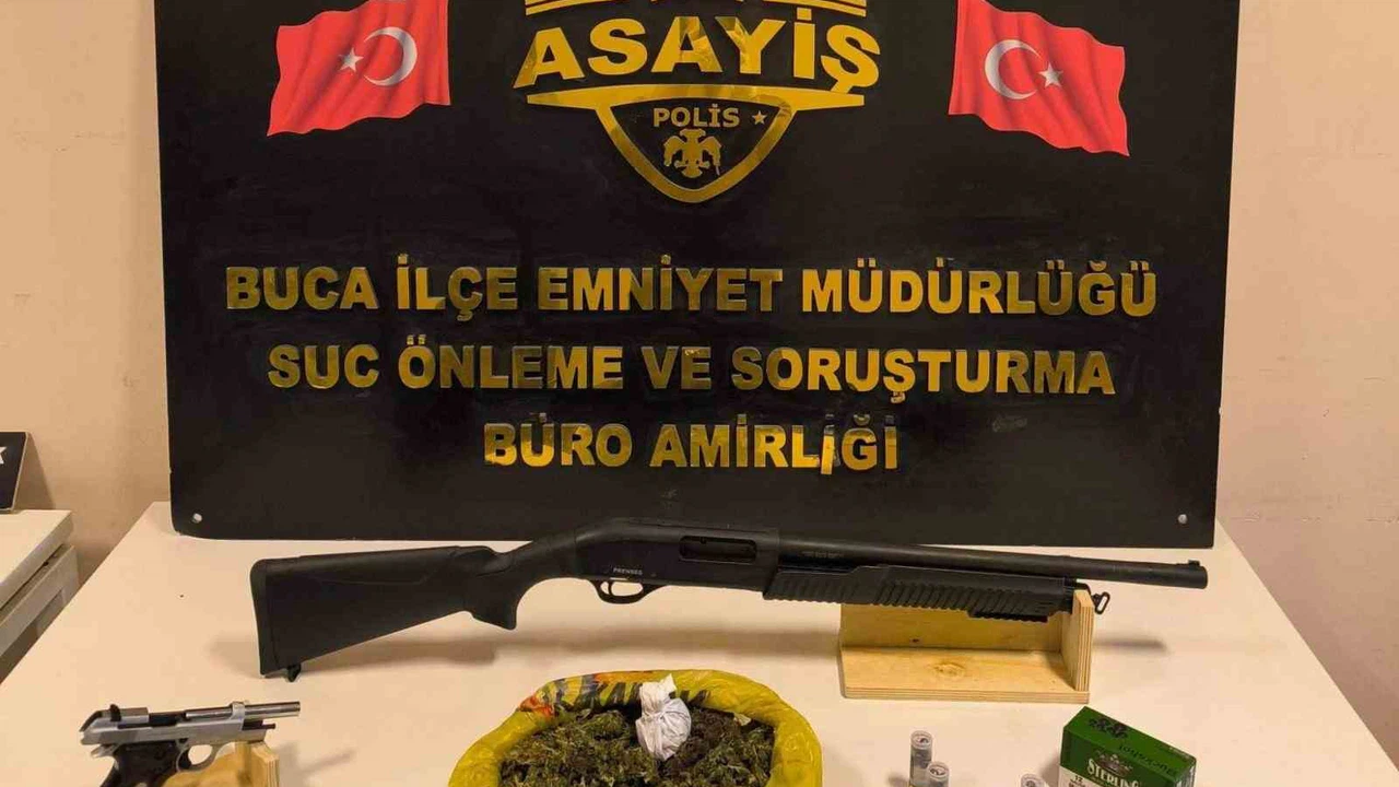 İzmir’de aranan şahıs silah ve uyuşturucuyla yakalandı