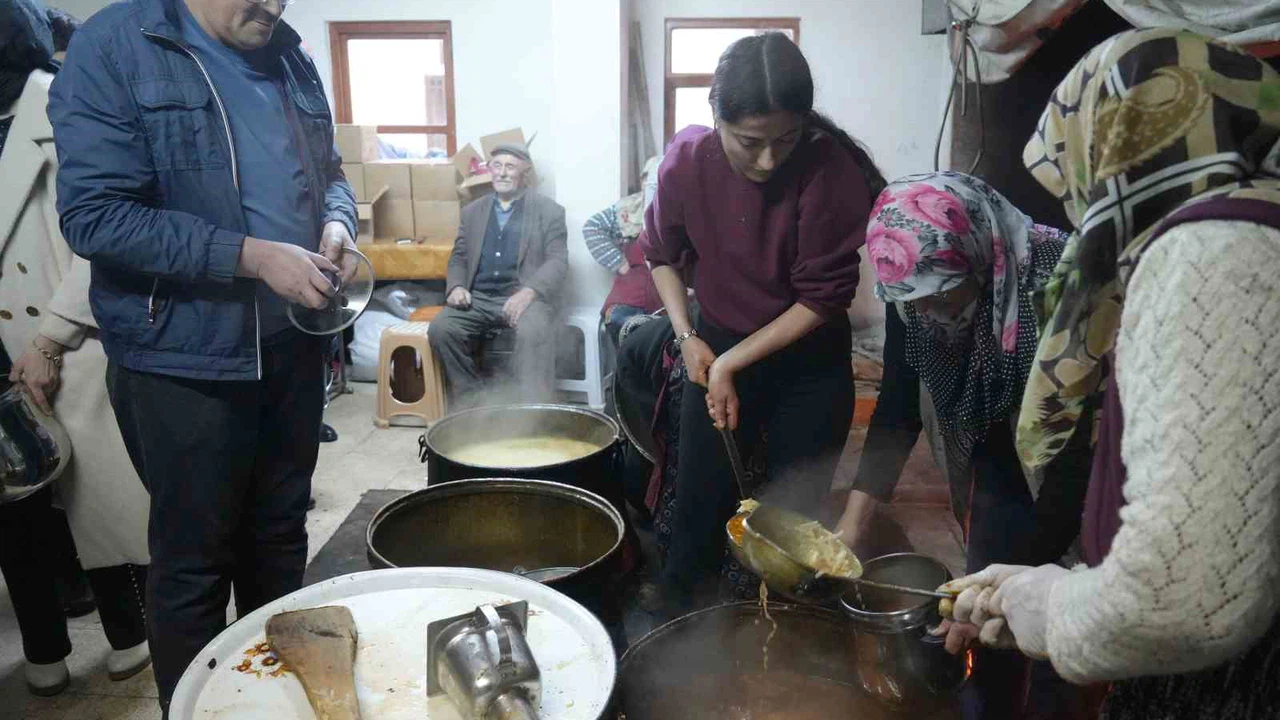 Kastamonu’da 8 asırlık  tekke çorbası  geleneği bu yıl da yaşatıldı