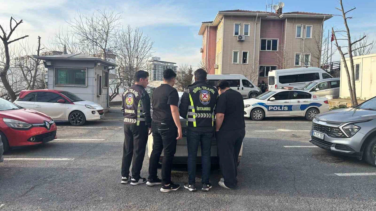 Başakşehir’de trafik değil adrenalin pisti... Sosyal medya şovu ceza rekoruna döndü!