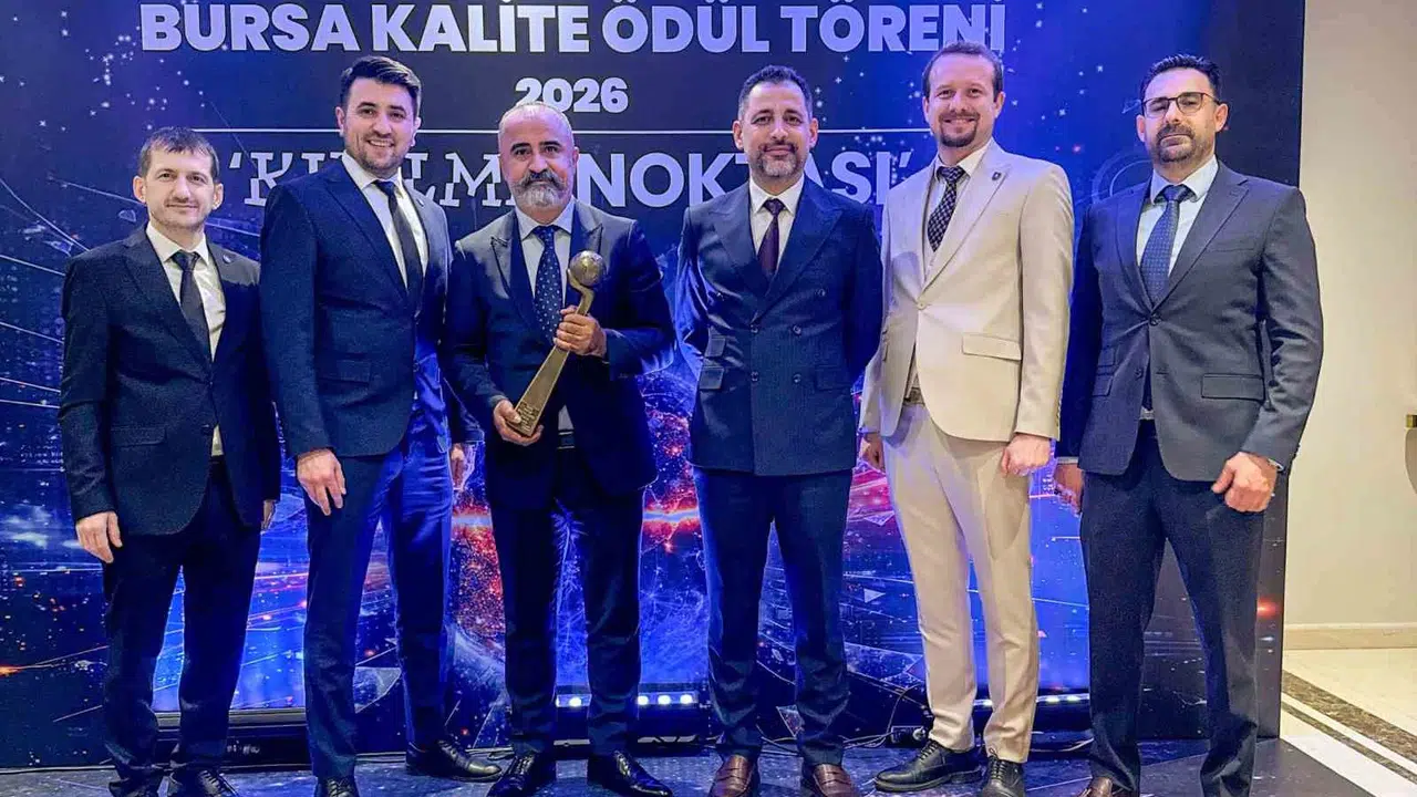 Eğitimde mükemmellik zirvesi: Bursa’nın en prestijli ödülü Arena Okulları’nın oldu