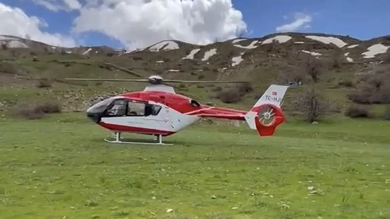 Bitlis’te ölümden döndü: Kayalıklardan düşen genç için gökyüzünde seferberlik