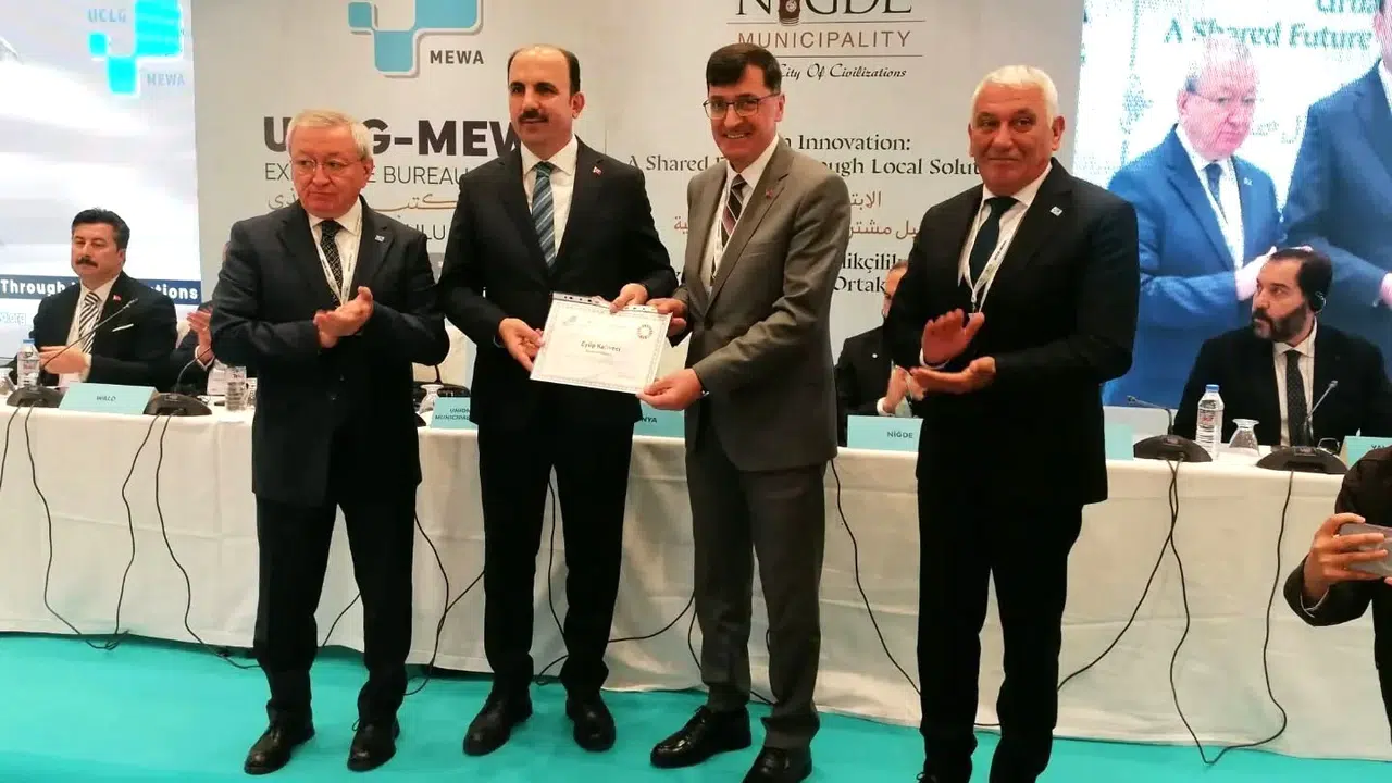 Kütahya’nın küresel başarısı tescillendi: Başkan Eyüp Kahveci’ye uluslararası onur