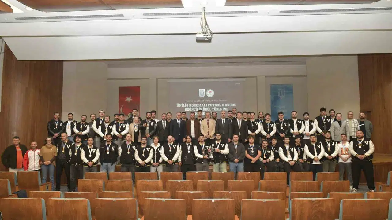 Muğla’nın gururu oldular: MSKÜ Korumalı Futbol Takımı Süper Lig biletini kaptı