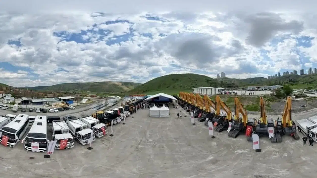 Kırköy'de hizmet atağı: Belediye filosuna dev takviye