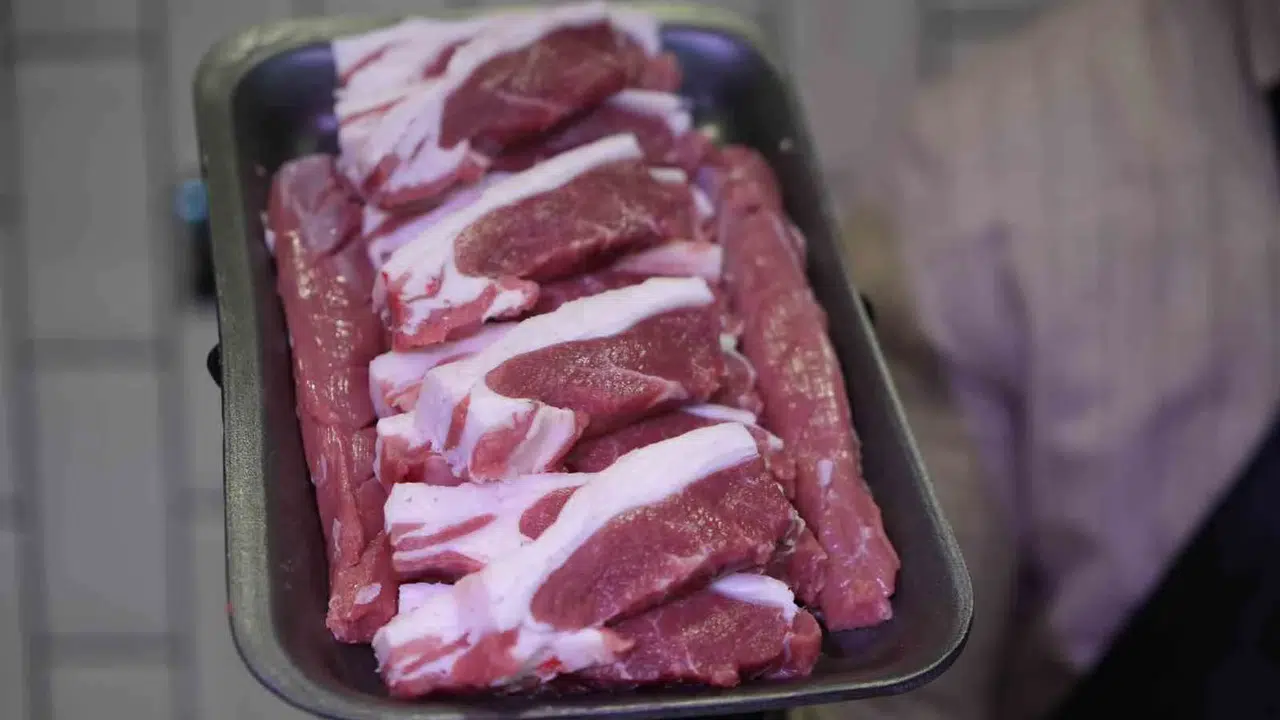 Kasapta etin kilosu 1000 lira, lokantada bir tabak çorba 250 lira: Başkan Şen'den  et pahalı değil  çıkışı