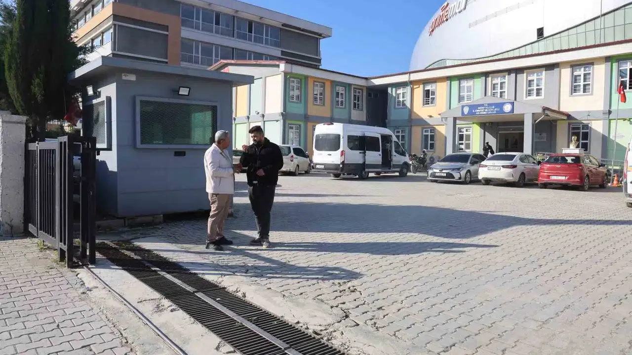 İş vaadiyle 120 kişiyi ağlarına düşürdüler: Muhtarları bile kandırdılar