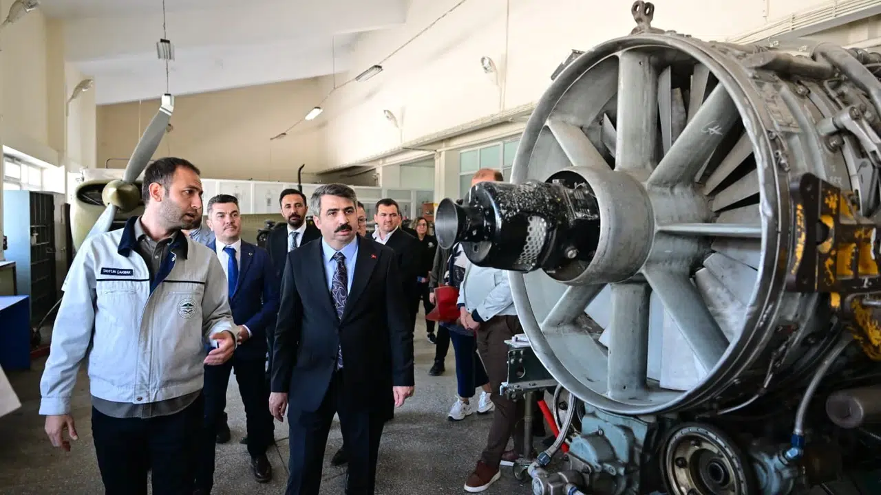 Başkan Yılmaz’dan gençlere altın değerinde öğütler: Geleceğinizi kendi ellerinizle inşa edin