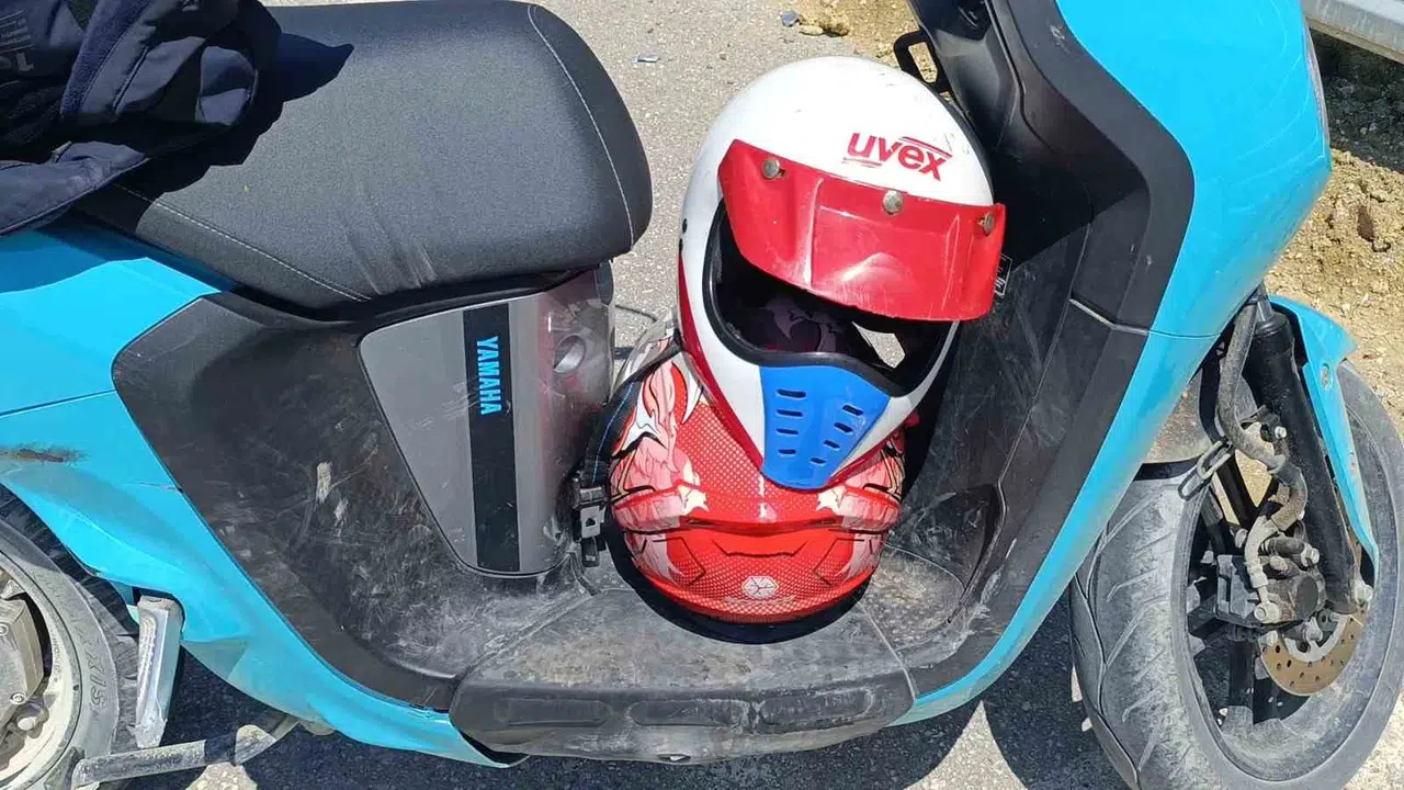 Manavgat’ta kavşak kazası: Otomobil ile motorlu bisiklet çarpıştı, bir kişi hastanelik oldu