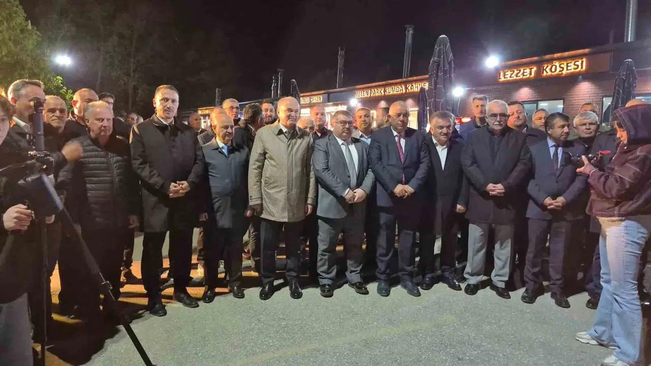 Düzce’de lezzet duraklarına modern dokunuş: Kokoreççiler Çarşısı kapılarını açtı