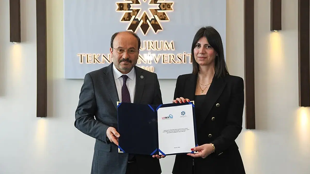 Minik kalplere umut olmak için bir araya geldiler: ETÜ ve LÖSEV'den dev iş birliği