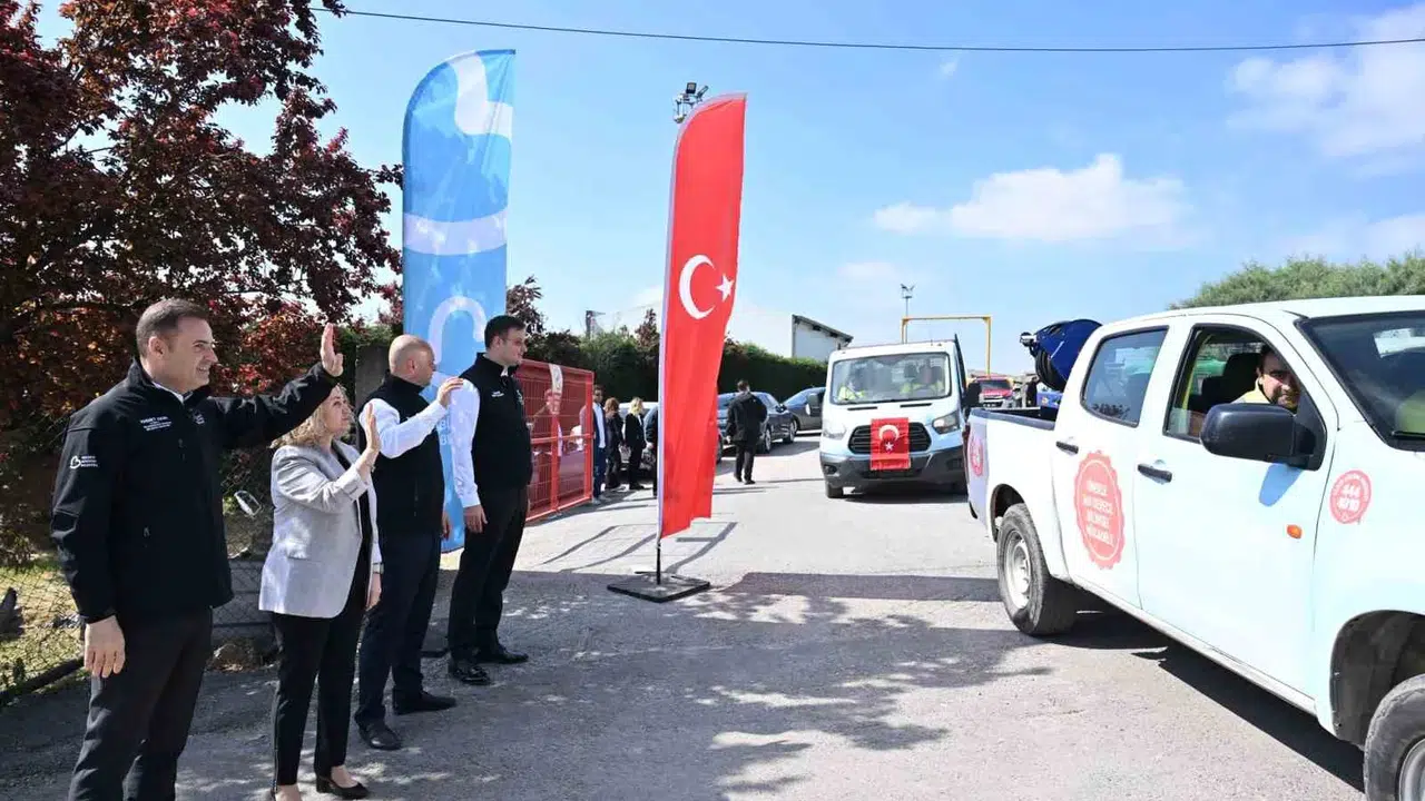 Balıkesir’de haşereye karşı teknolojik seferberlik: Başkan Akın’dan vatandaşlara kritik uyarı