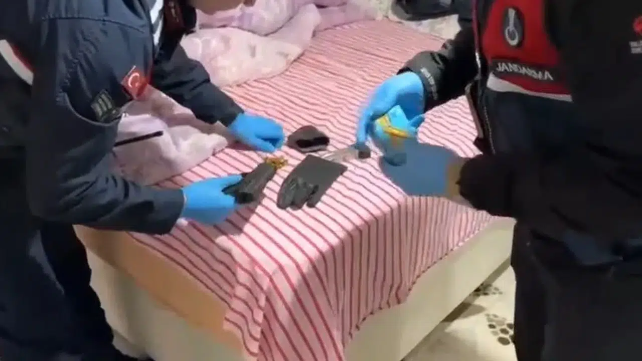 4 ilde düğmeye basıldı: Jandarmadan silah kaçakçılarına dev şafak operasyonu