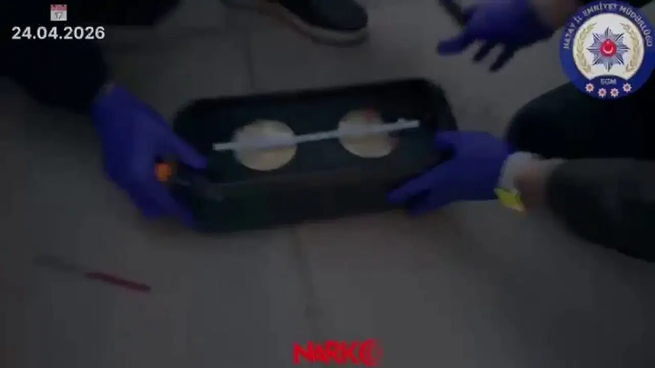 Müziğin ritmine değil zehir tacirliğine odaklanmış: Müzik kutusundan servet çıktı