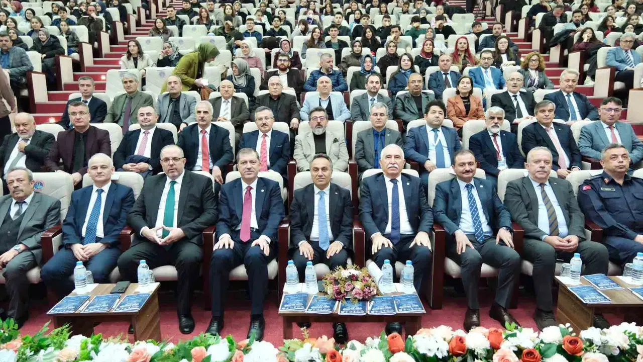 Anadolu’nun kadim mirası akademik mercek altında: Vakıf geleneği Tokat’ta masaya yatırıldı