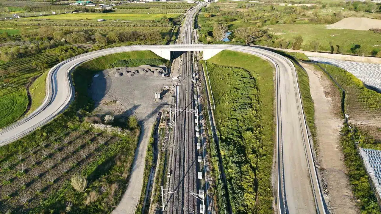 Bursa'da ulaşım devrimi: Hızlı tren rayları havadan görüntülendi, geri sayım hızlandı