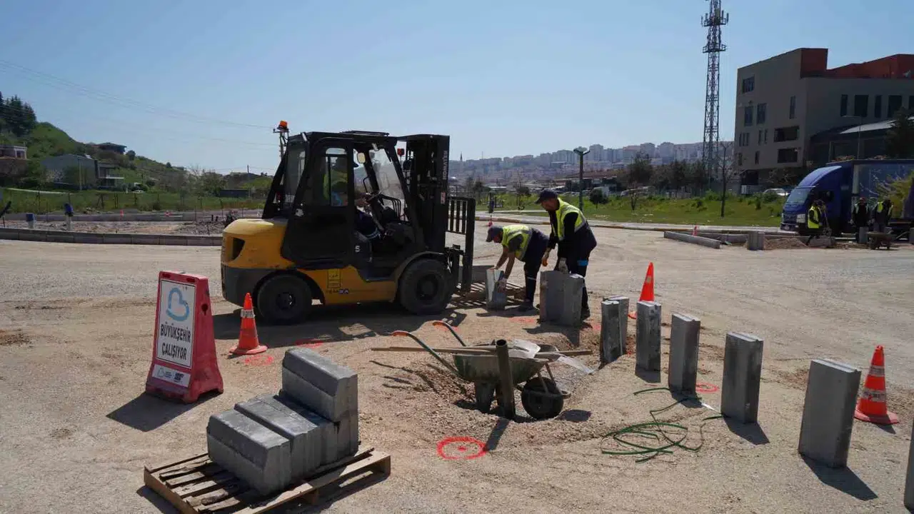 Kuvayı Milliye Mahallesi’nde beklenen gün geldi: Şüheda Parkı ve yeni kavşak düzenlemesiyle çehre değişiyor