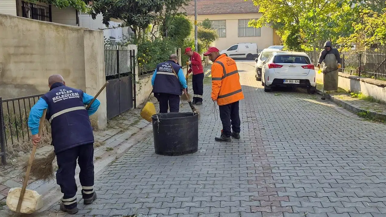 Efeler'de bahar temizliği: Sokaklar çiçek gibi açtı, vatandaş hizmetten memnun