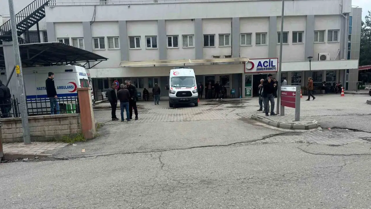 Siirt’te yürekleri ağza getiren olay: 2,5 yaşındaki Mahir havuzda yaşam savaşı veriyor