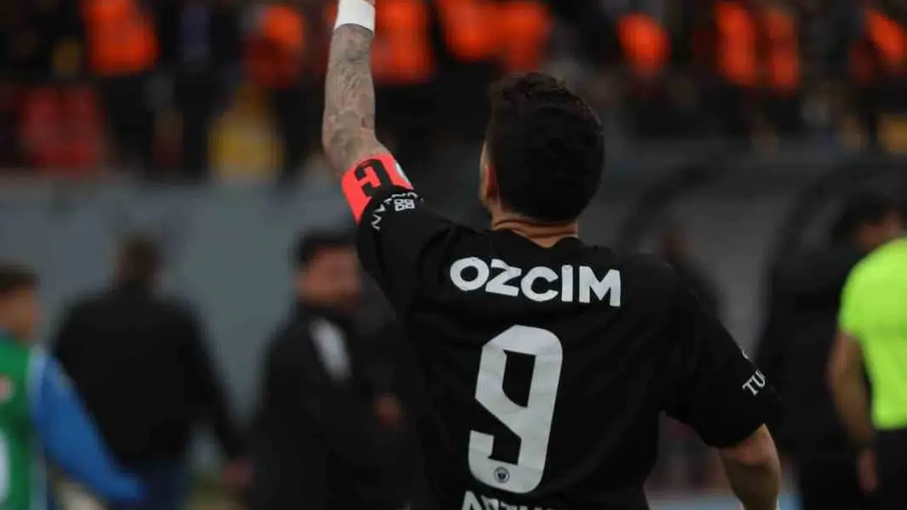 Erciyes 38 FK'nın gol makinesi durdurulamıyor: Artun Akçakın şampiyonluk ateşini yaktı