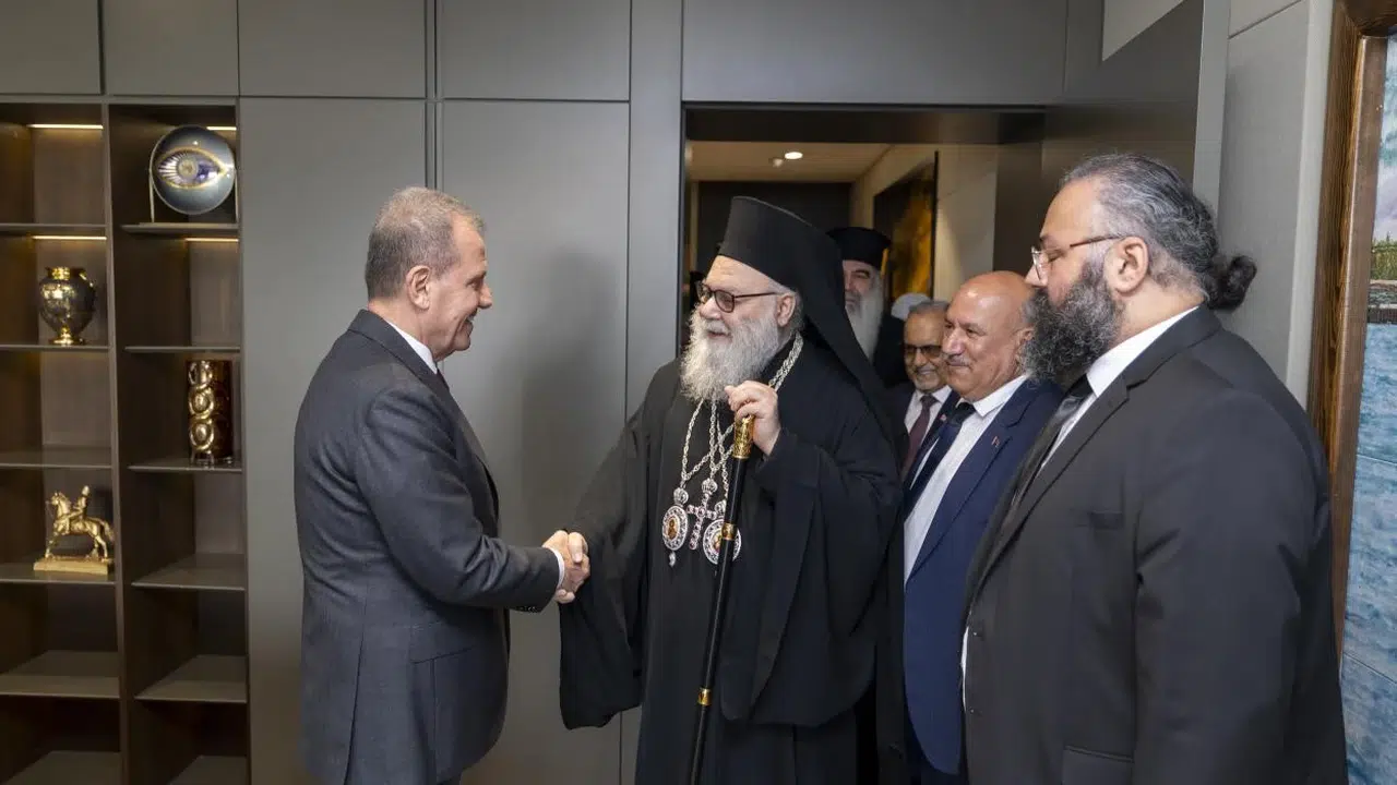 Mersin'in kucak açtığı 400 bin depremzede için Başkan Seçer'den anlamlı mesaj: Ayrım yapmadan herkesi bağrımıza bastık