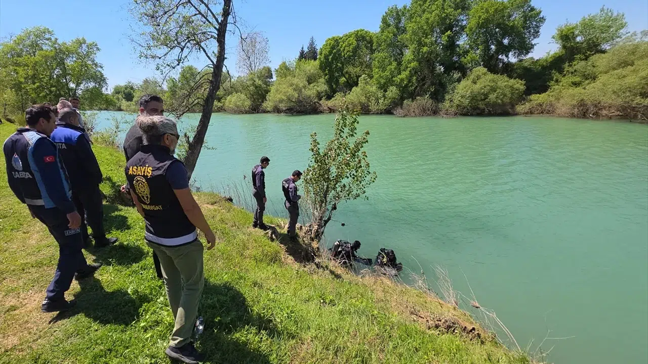 6 gündür haber alınamıyordu: Manavgat'ta belediye personeli için ırmakta kritik arama